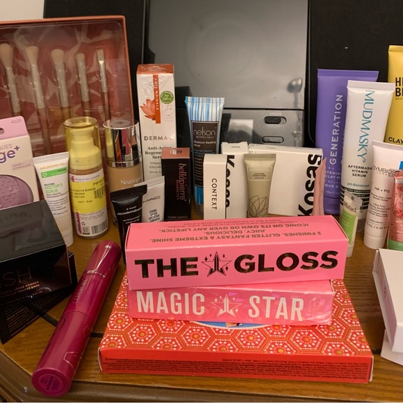 MAKEUP AND SKINCARE BUNDLE OF 35 NEW ITEMS NAME BRANDS - Picture 10 of 10